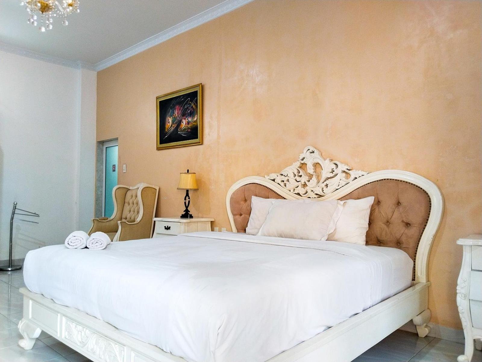 Grand Shaqilla Syariah Hotel Deli Tua Luaran gambar