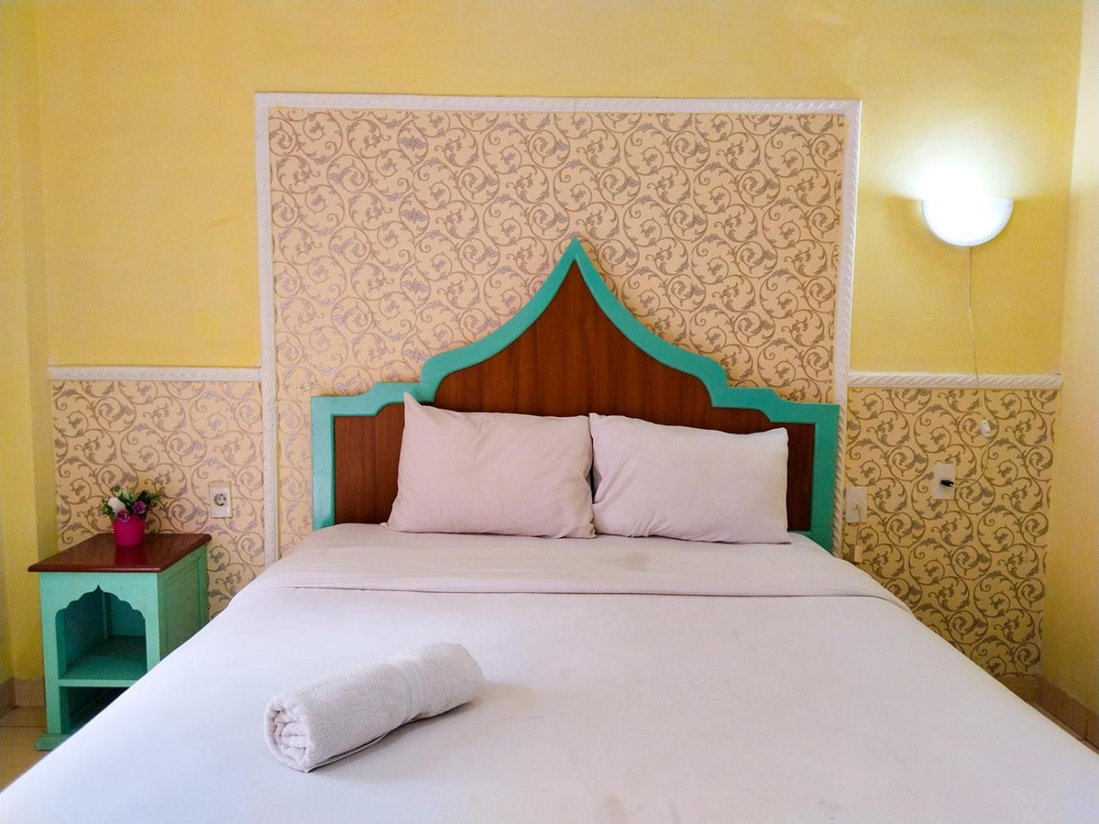 Grand Shaqilla Syariah Hotel Deli Tua Luaran gambar