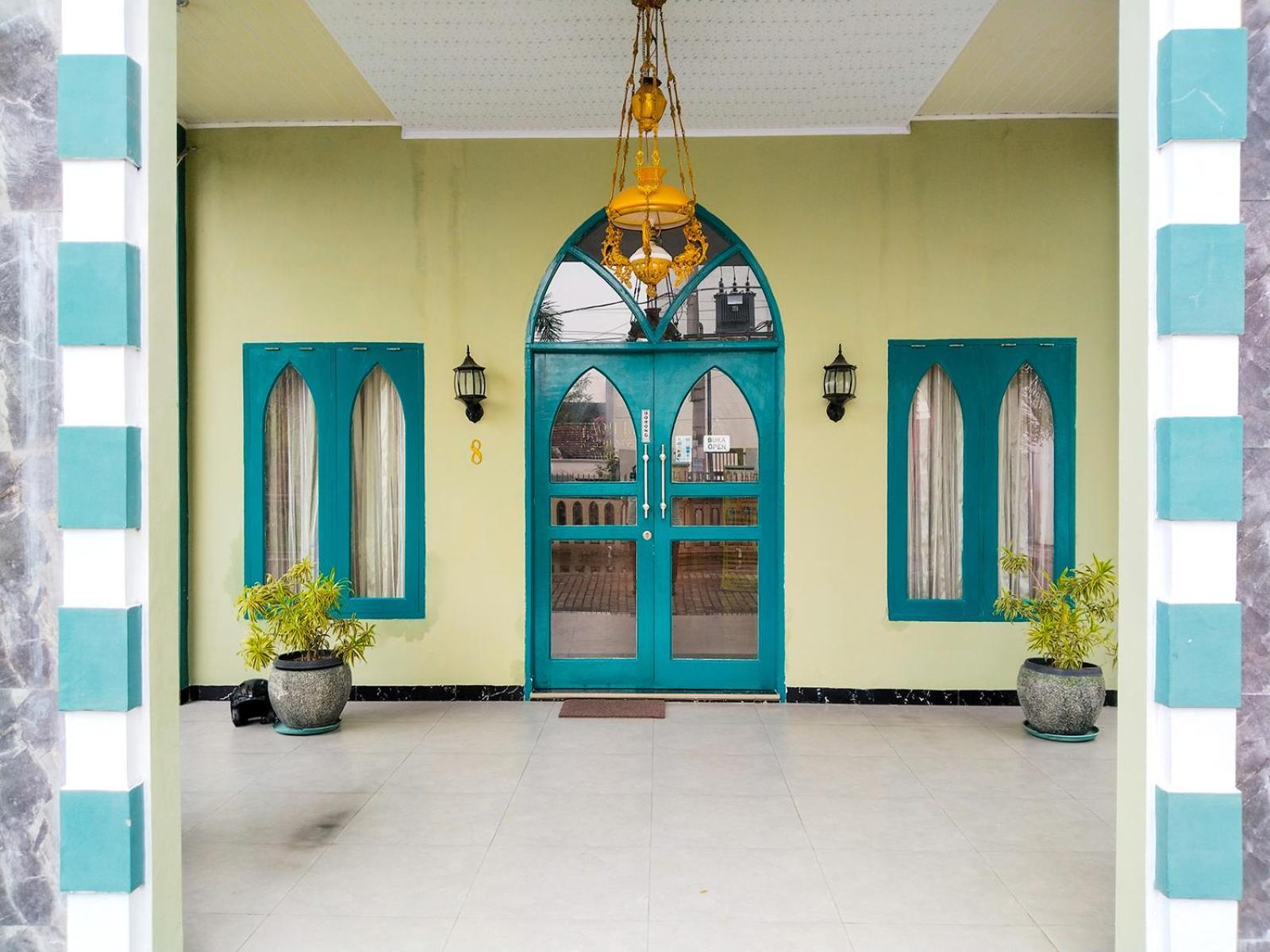 Grand Shaqilla Syariah Hotel Deli Tua Luaran gambar