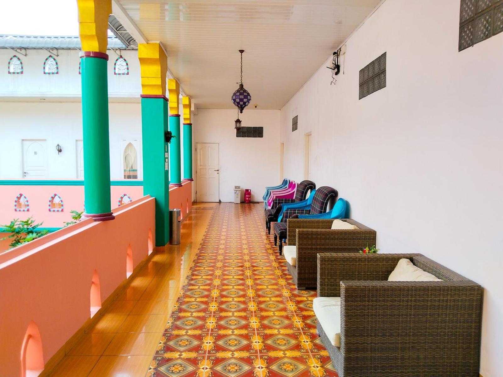 Grand Shaqilla Syariah Hotel Deli Tua Luaran gambar