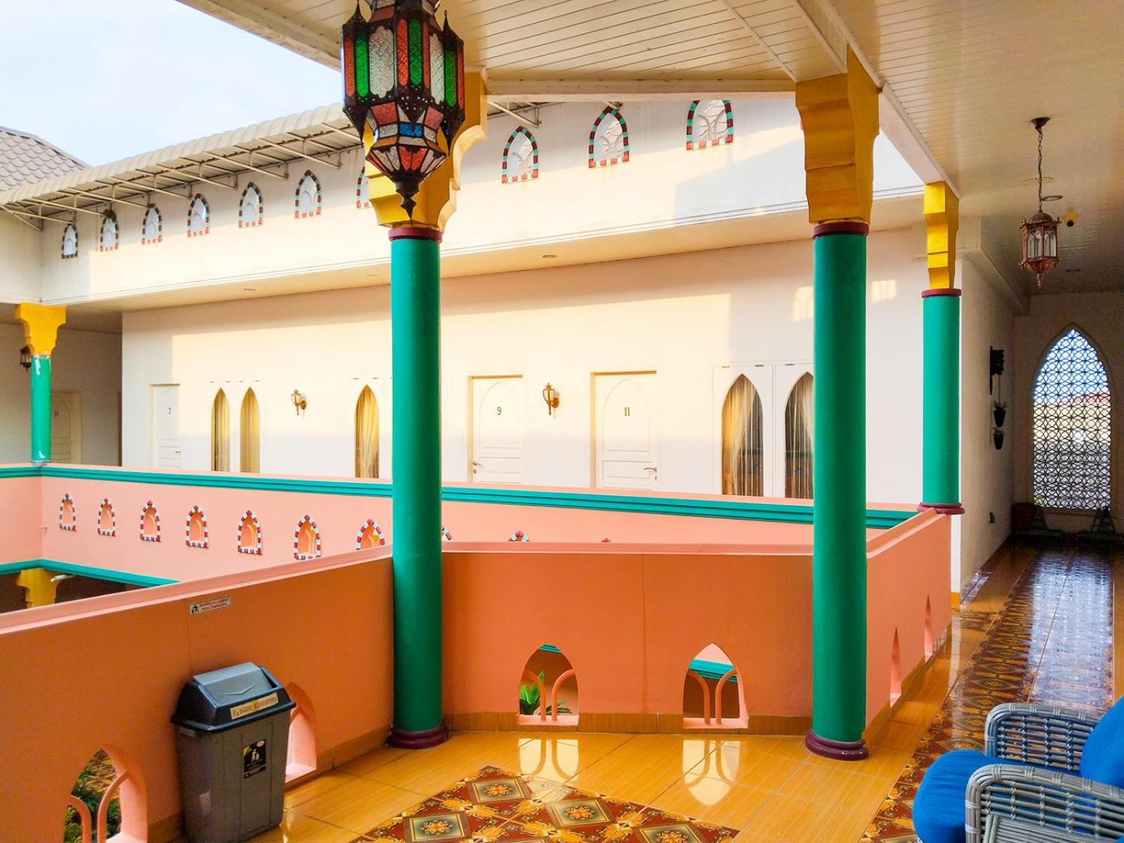 Grand Shaqilla Syariah Hotel Deli Tua Luaran gambar