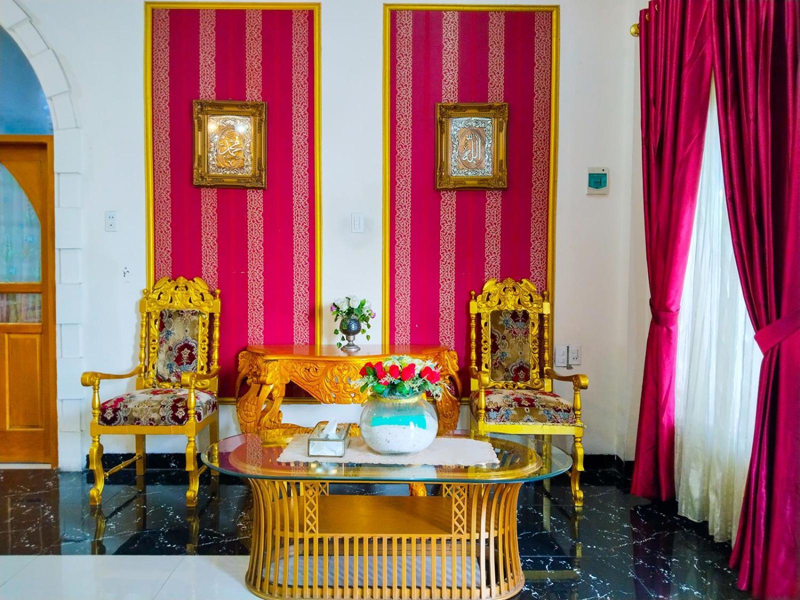 Grand Shaqilla Syariah Hotel Deli Tua Luaran gambar