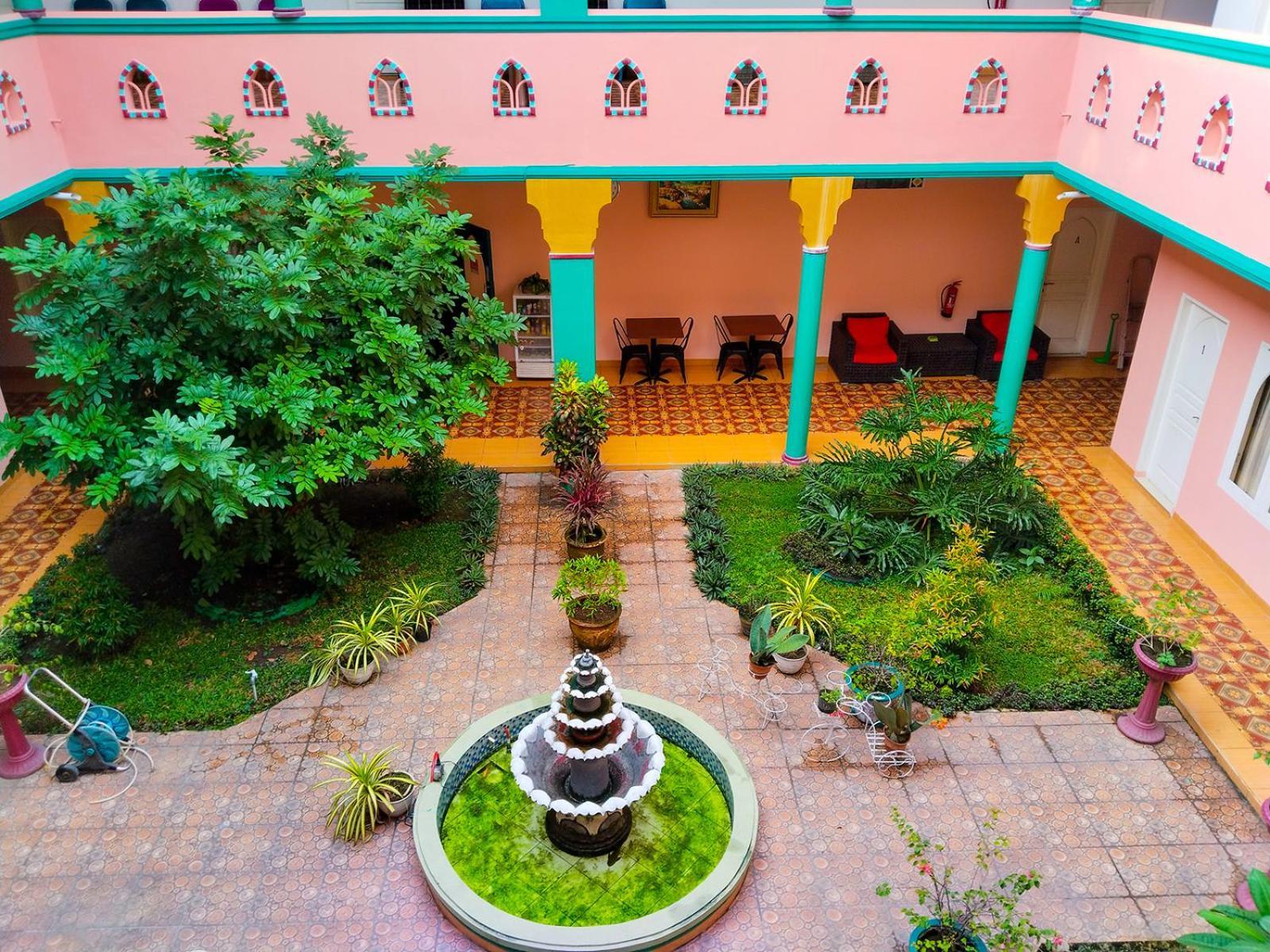 Grand Shaqilla Syariah Hotel Deli Tua Luaran gambar
