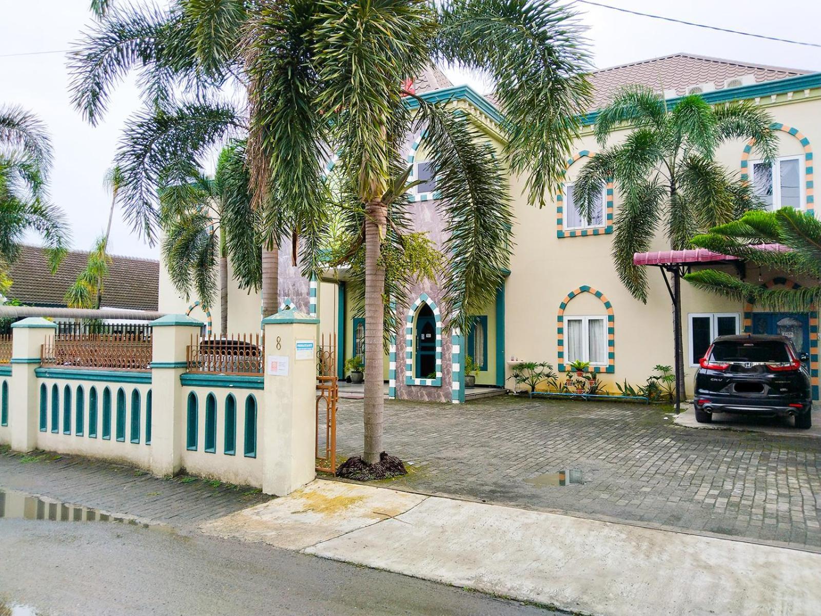 Grand Shaqilla Syariah Hotel Deli Tua Luaran gambar
